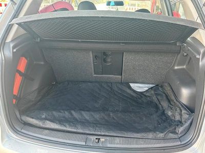 Begagnad VW Golf V 75 HK (55 kW) 2007 Silver Halvkombi