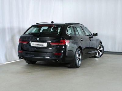 Gebraucht BMW 520 Performance 190 PS (139 kW) 2022 Black sapphire metallic (schwarz) Kombi