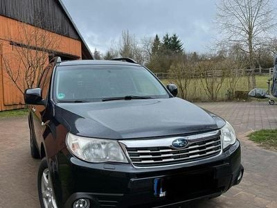 Begagnad Subaru Forester 150 HK (110 kW) 2008 Grå SUV
