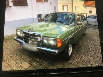 Occasion Mercedes 240 98 PK (72 kW) 1981 Groen Stationwagen