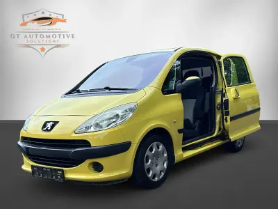 Gebraucht Peugeot 1007 Filou 73 PS (53 kW) 2007 Gelb Van / Kleinbus