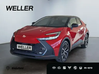 Neu Toyota C-HR 140 PS (102 kW) 2026 Karminarot mica / dach schwarz SUV