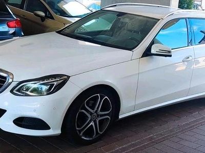 Weiß Gebraucht 2015 Mercedes E220 Kombi | 9.000 € (Guter Preis)