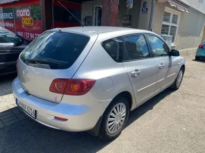 Gebraucht Mazda 3 Comfort 105 PS (77 kW) 2005 Silber Limousine