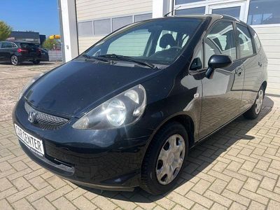 Second-hand Honda Jazz Cool 77 CP (56 kW) 2007 Negru Hatchback
