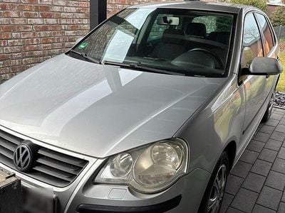 Gebraucht VW Polo 75 PS (55 kW) 2006 Silber Kleinwagen