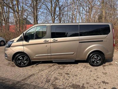 Gebraucht Ford Tourneo Titanium X 185 PS (136 kW) 2021 Beige Van / Kleinbus