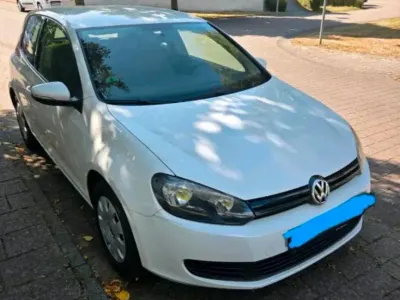 Gebraucht VW Golf VI 109 PS (80 kW) 2009 Weiß Kleinwagen