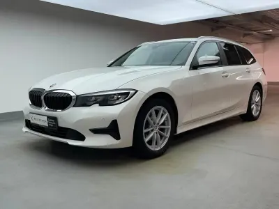 Gebraucht BMW 320 Advantage 190 PS (139 kW) 2019 Alpinweiß uni Kombi