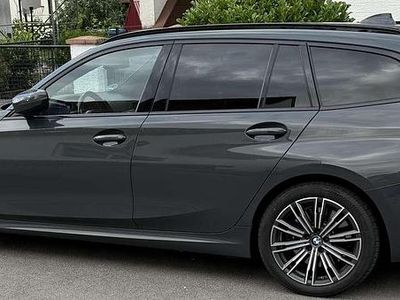 Gebraucht BMW 330e M Sport 184 PS (135 kW) 2020 Grau Kombi