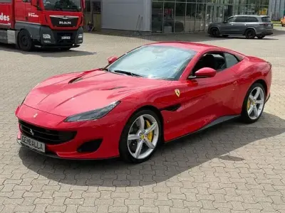 Gebraucht Ferrari Portofino 600 PS (441 kW) 2019 Rot Cabrio