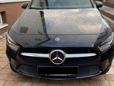 Gebraucht Mercedes A200 163 PS (119 kW) 2020 Schwarz Limousine