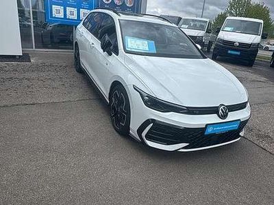 Gebraucht VW Golf VIII R-line 150 PS (110 kW) 2024 Weiß Kombi