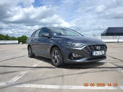 Gebraucht Hyundai i30 Select 120 PS (88 kW) 2023 Grau Kombi