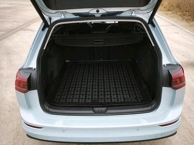 Blau Gebraucht 2025 VW Golf VIII Kombi | 27.500 € (Guter Preis)