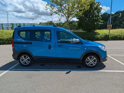 Gebraucht Dacia Dokker Stepway 116 PS (85 kW) 2017 Blau Van / Kleinbus