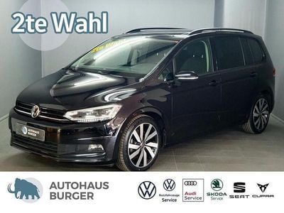 Gebraucht VW Touran Highline 150 PS (110 kW) 2022 Schwarz Van / Kleinbus