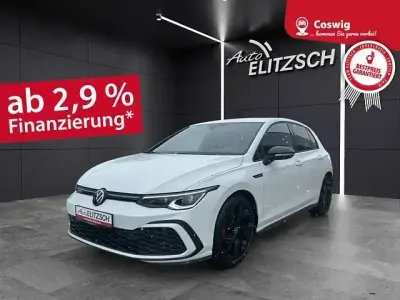 Używany VW Golf VIII Business 200 KM (147 kW) 2022 Biały Sedan/Limuzyna