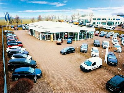 Gebraucht Renault Captur Intens 140 PS (102 kW) 2023 Weiß SUV