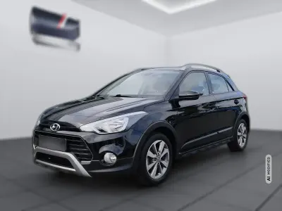 Gebraucht Hyundai i20 Active 101 PS (74 kW) 2020 Schwarz metallic Kleinwagen