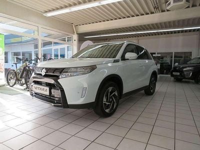 Weiß Neu 2025 Suzuki Vitara Comfort+ SUV | 32.090 € (Etwas zu teuer)
