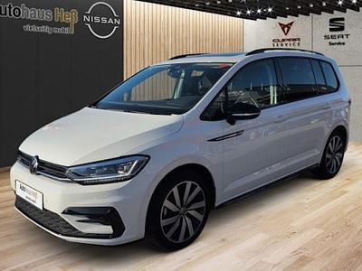 Gebraucht VW Touran Highline 150 PS (110 kW) 2025 Weiß Van / Kleinbus