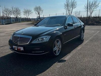 Gebraucht Mercedes S500 435 PS (319 kW) 2011 Schwarz Limousine