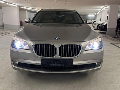 BMW 730