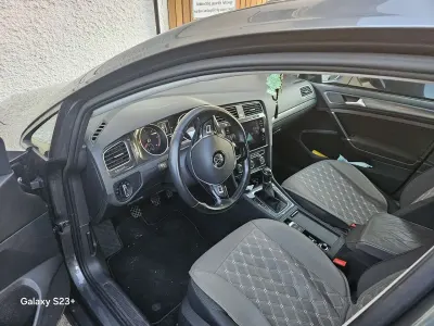 Gebraucht VW Golf VII Trendline 116 PS (85 kW) 2018 Kombi