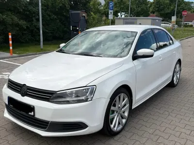 Gebraucht VW Jetta 170 PS (125 kW) 2011 Weiß Limousine