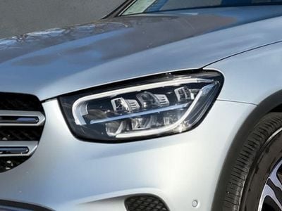 Second-hand Mercedes GLC220 Advanced 194 CP (142 kW) 2022 Argintiu SUV