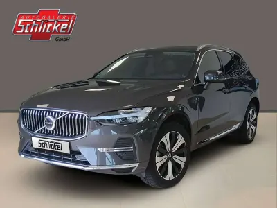 Gebraucht Volvo XC60 Plus 398 PS (292 kW) 2023 Platinum grey / metallic SUV