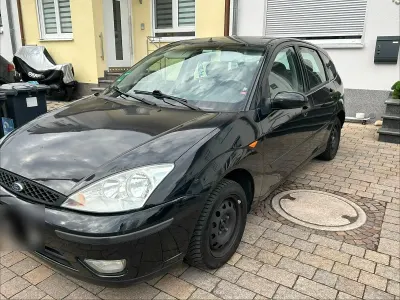 Gebraucht Ford Focus 101 PS (74 kW) 2003 Schwarz Kleinwagen