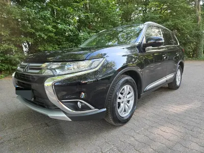 Usata Mitsubishi Outlander 150 CV (110 kW) 2017 Nero SUV