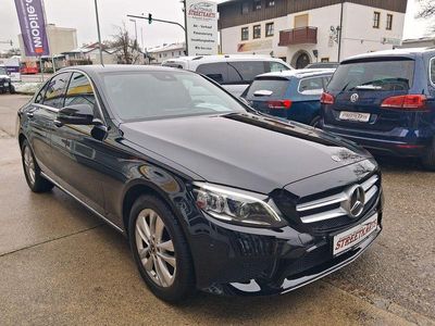 Gebraucht Mercedes C180 156 PS (114 kW) 2021 Schwarz Limousine