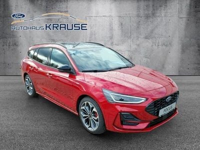 Używany Ford Focus ST-Line X 155 KM (114 kW) 2024 Czerwony Sedan/Limuzyna