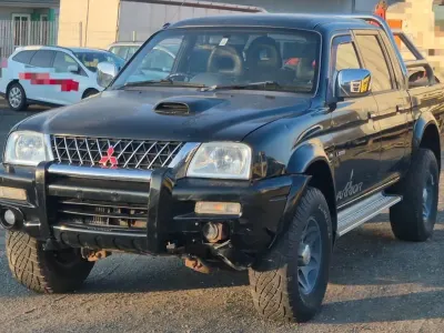 Gebraucht Mitsubishi L200 Warrior 116 PS (85 kW) 2004 Schwarz Pickup