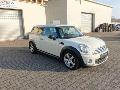 Weiß Gebraucht 2012 Mini One D Clubman Kombi | 3.900 €