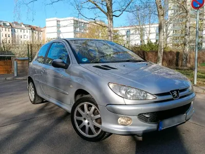 Occasion Peugeot 206 110 ch (80 kW) 2006 Argent Citadine