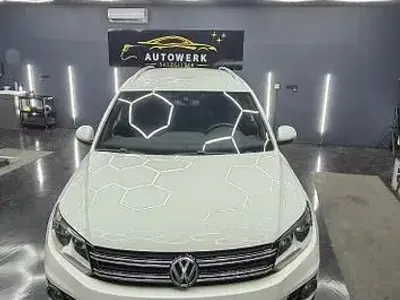 Gebraucht VW Tiguan LOUNGE 150 PS (110 kW) 2016 Weiß SUV