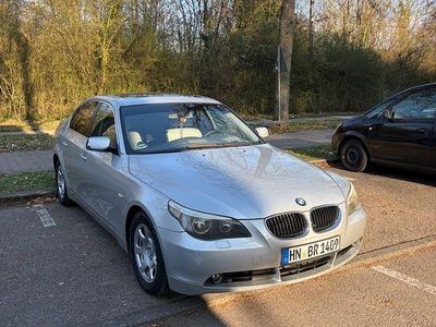 Gebraucht BMW 525 177 PS (130 kW) 2004 Grau Limousine