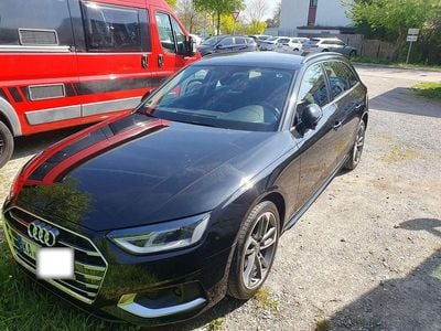 Gebraucht Audi A4 Advanced 163 PS (119 kW) 2020 Schwarz Kombi