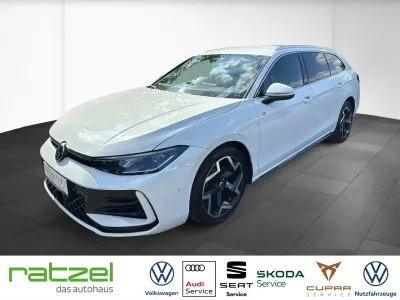 Occasion VW Passat R-line 150 ch (110 kW) 2025 Blanc Break