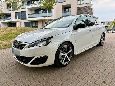 Gebraucht Peugeot 308 SW GTi 181 PS (133 kW) 2015 Weiß Kombi
