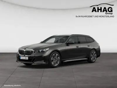 Neu BMW i5 Performance 250 kW (340 PS) 2026 Silber Kombi
