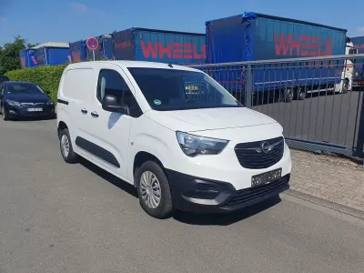 Gebraucht Opel Combo 102 PS (75 kW) 2022 Weiß Van / Kleinbus