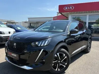 Second-hand Peugeot e-2008 GT 100 kW (136 CP) 2022 Negru SUV