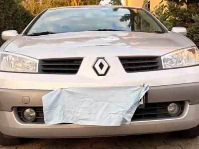 Gebraucht Renault Mégane Cabriolet 99 PS (72 kW) 2005 Silber Cabrio