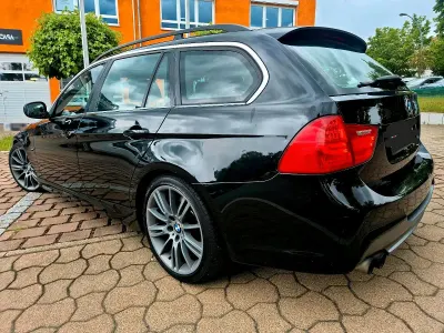 Gebraucht BMW 330 272 PS (200 kW) 2009 Schwarz Kombi