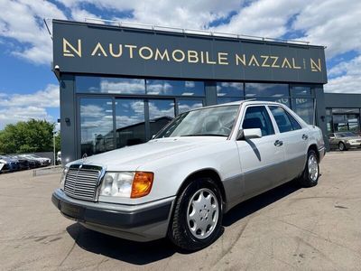 Grau Gebraucht 1990 Mercedes E230 Limousine | 10.999 €